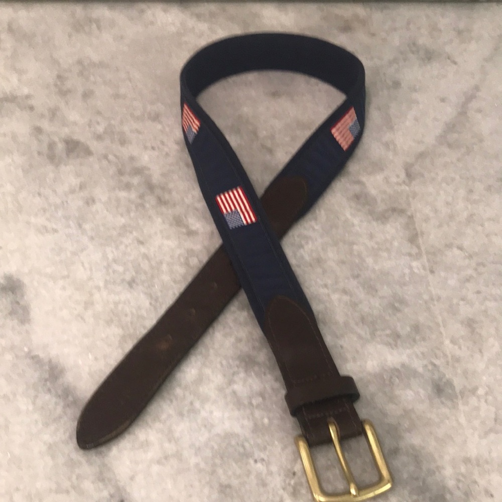 Vineyard Vines American Flag Belt Size 32 for Kids or Young Men